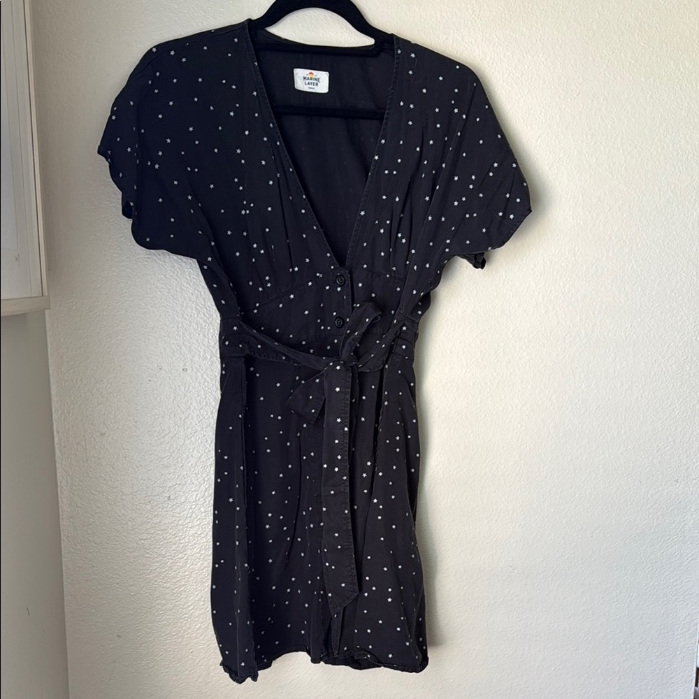 Black V-Neck Short Sleeve Wrap Mini Dress with Star Pattern (Marine Layer)